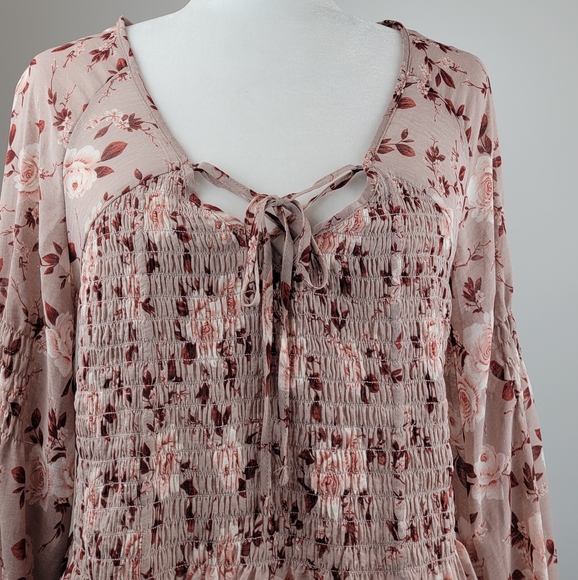 American Eagle floral Smocked blouse small blush long sleeved - Picture 5 of 8